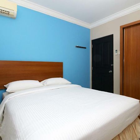 Safina Inn Syariah Sekupang Batam Exteriér fotografie