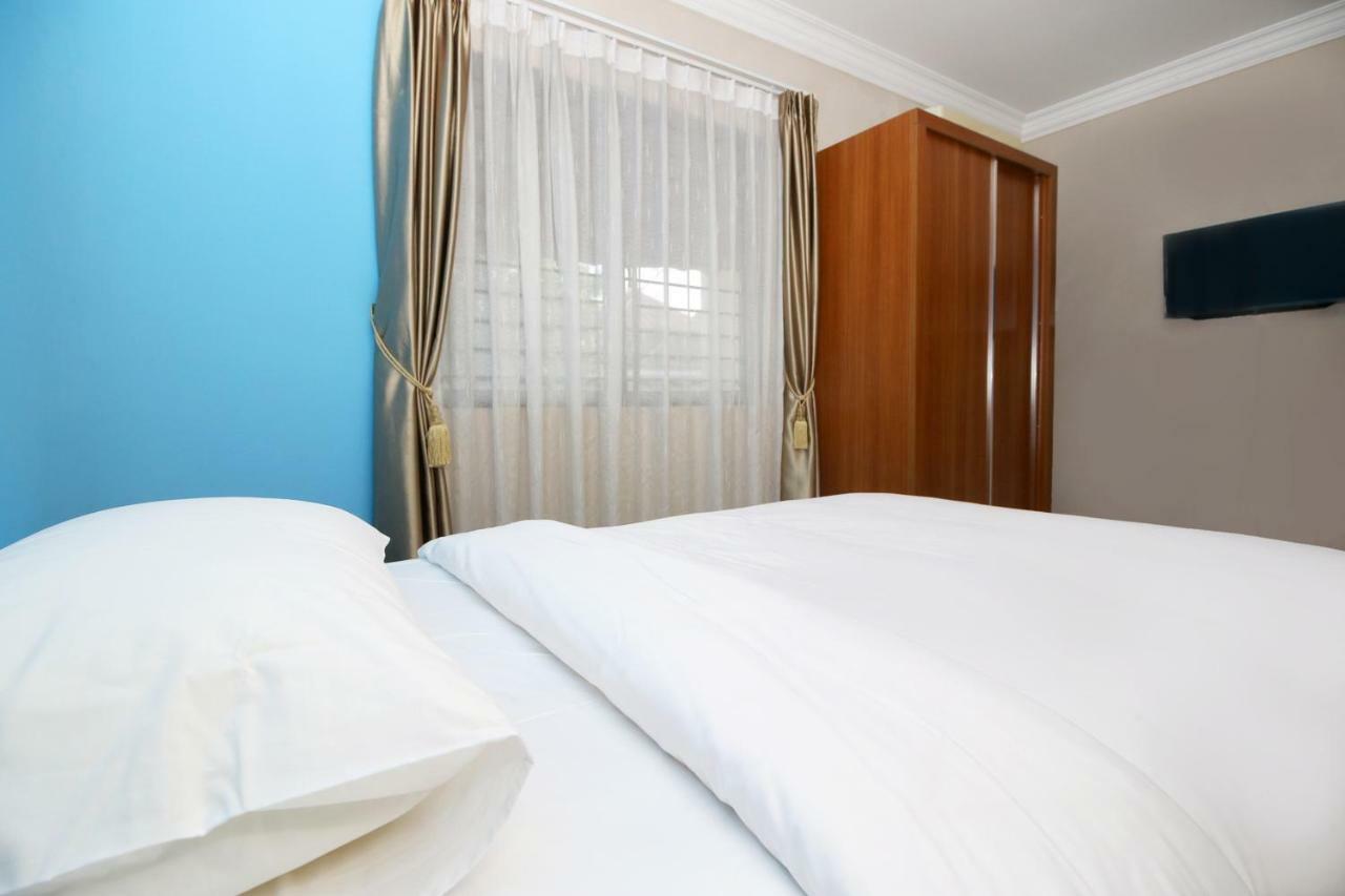 Safina Inn Syariah Sekupang Batam Exteriér fotografie