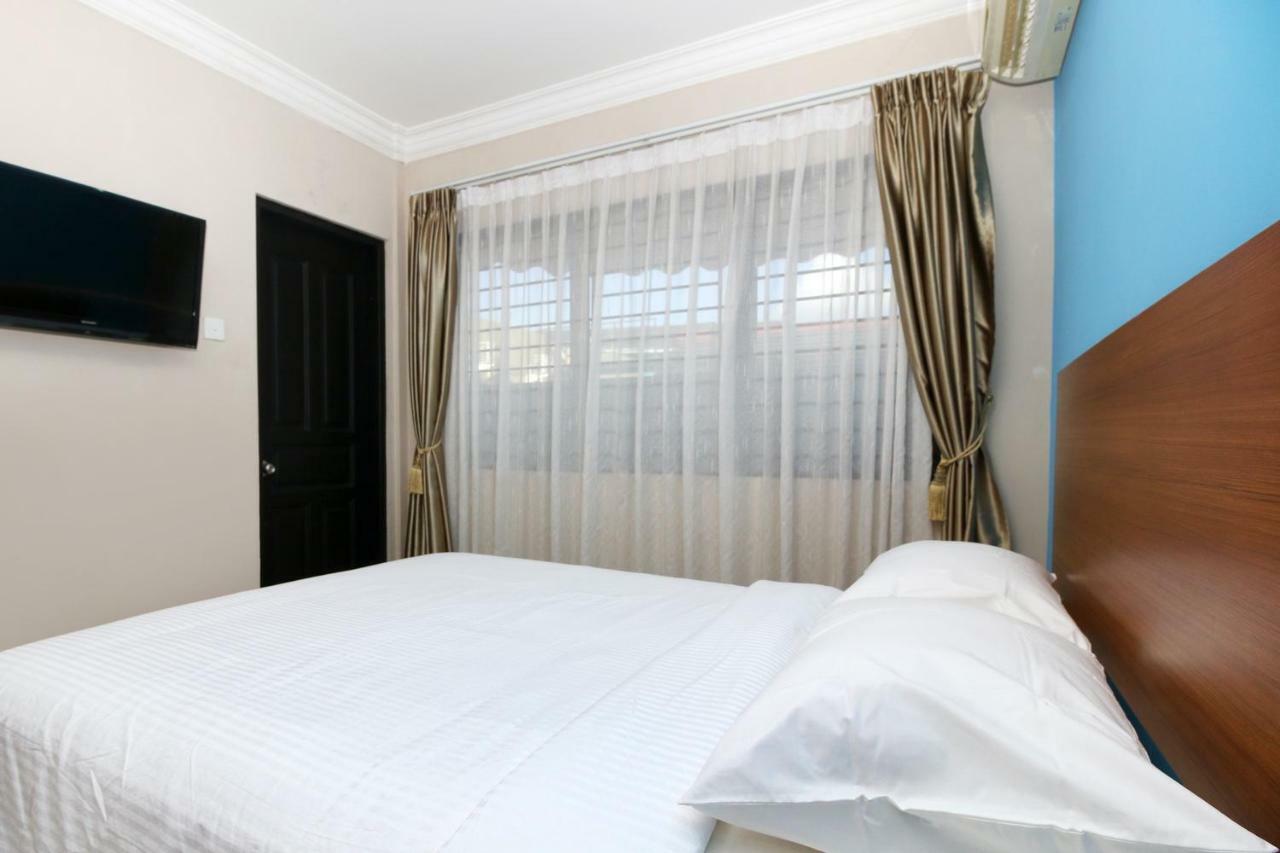 Safina Inn Syariah Sekupang Batam Exteriér fotografie